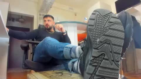 Snapshot of master9four chatting on November 12, 8:30 pm Matthew online show from November 12, 8:30 pm