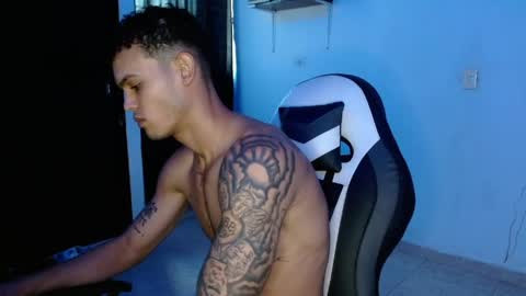 master_black777 online show from April 15, 11:28 am