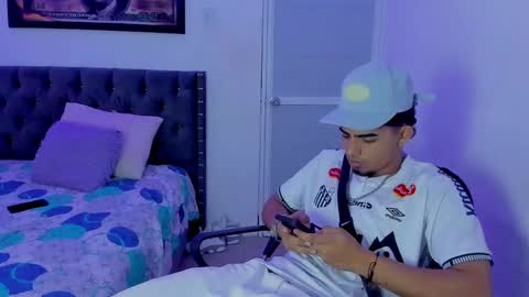 master_boy28 online show from March 10, 12:40 am