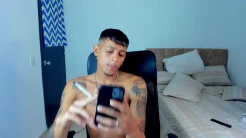 master_boy28 online show from November 5, 6:35 am