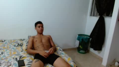 Snapshot of master_cash444 chatting on March 11, 1:59 am master cash444 online show from March 11, 1:59 am