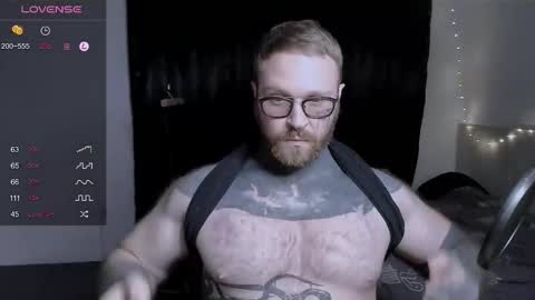 Snapshot of master_oil chatting on February 10, 5:52 pm Huge Alex online show from February 10, 5:52 pm