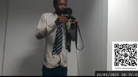 Snapshot of masterdomfuck chatting on January 29, 11:35 pm Masterdomfuck online show from January 29, 11:35 pm