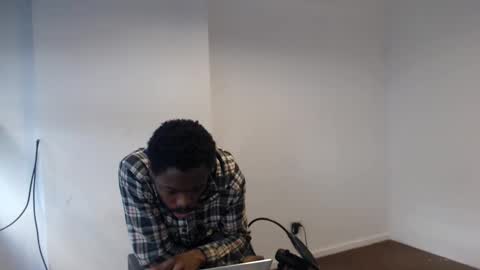 Snapshot of masterdomfuck chatting on February 12, 8:18 pm Masterdomfuck online show from February 12, 8:18 pm