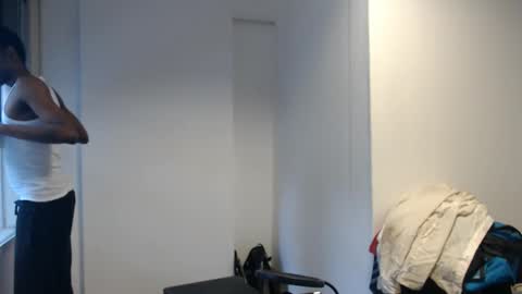 Snapshot of masterdomfuck chatting on March 6, 9:09 pm Masterdomfuck online show from March 6, 9:09 pm