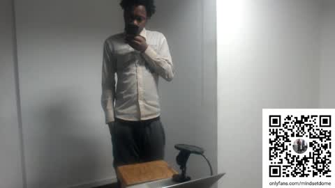 Snapshot of masterdomfuck chatting on November 7, 8:58 am Masterdomfuck online show from November 7, 8:58 am