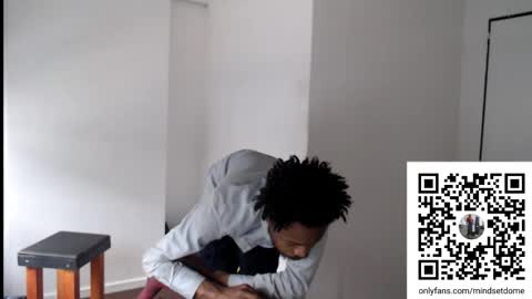 Snapshot of masterdomfuck chatting on December 14, 2:11 pm Masterdomfuck online show from December 14, 2:11 pm