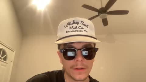 Snapshot of masterjizz1_0 chatting on September 11, 4:01 am masterjizz1_0 online show from September 11, 4:01 am