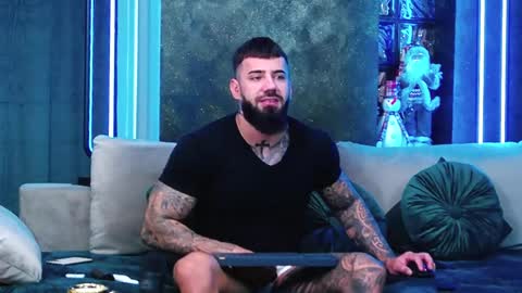 masterkingofmuscle online show from December 6, 8:48 am