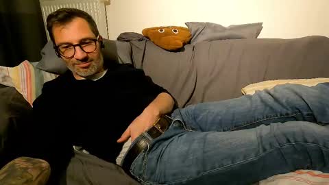 Snapshot of masterp17 chatting on February 28, 8:28 pm Master P online show from February 28, 8:28 pm