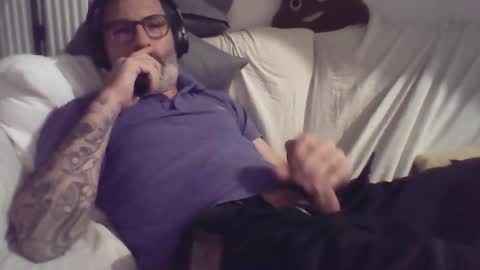 Snapshot of masterp17 chatting on September 13, 7:46 pm Master P online show from September 13, 7:46 pm