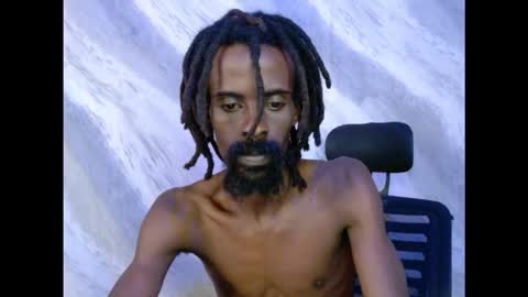 Snapshot of masterr_bate chatting on October 31, 12:50 pm Marl online show from October 31, 12:50 pm