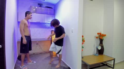 Team Cris Darwin- Fernando- Stiven- David online show from January 25, 11:44 am