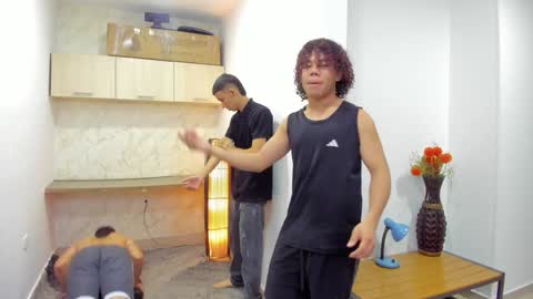 Team Cris Darwin- Fernando- Stiven- David online show from January 27, 11:32 am