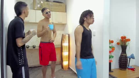 Team Cris Darwin- Fernando- Stiven- David online show from January 30, 11:33 am