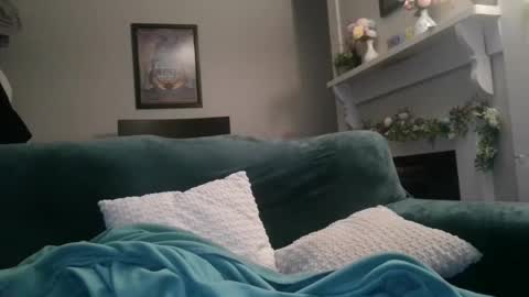 alex online show from March 5, 10:00 am