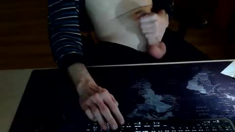 Snapshot of masturbatemindbreaker chatting on March 5, 10:43 pm MasturbateMindbreaker online show from March 5, 10:43 pm