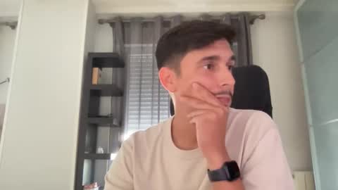 Snapshot of matahavi chatting on September 26, 4:33 pm Aaron online show from September 26, 4:33 pm