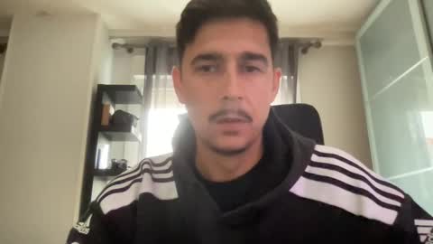 Snapshot of matahavi chatting on October 29, 8:16 am Aaron online show from October 29, 8:16 am