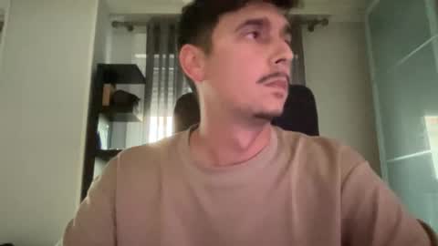 Snapshot of matahavi chatting on November 11, 4:29 pm Aaron online show from November 11, 4:29 pm