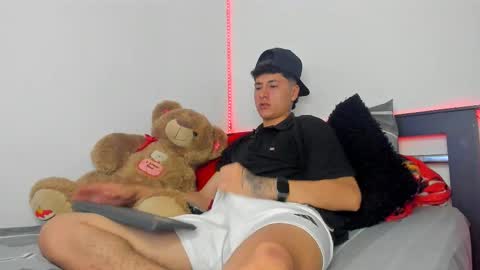 mateo_escobar online show from October 21, 12:55 am