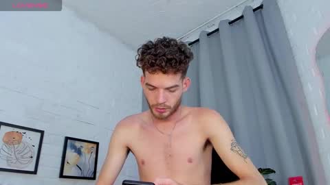 MATEO HUNTER online show from December 19, 6:42 am