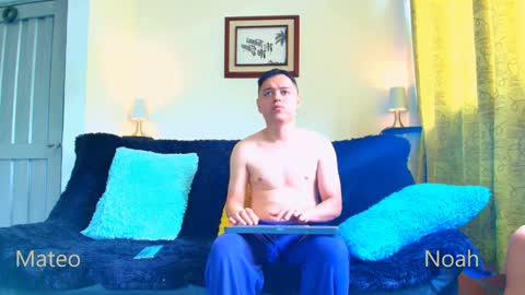 Snapshot of mateo_nick chatting on January 6, 5:59 pm Mateo and Noah online show from January 6, 5:59 pm