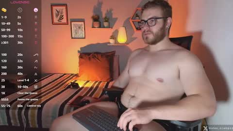 Snapshot of mateo_ocampo chatting on November 6, 9:05 pm Mateo Ocampo online show from November 6, 9:05 pm