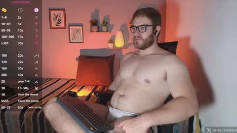 Snapshot of mateo_ocampo chatting on November 8, 8:18 pm Mateo Ocampo online show from November 8, 8:18 pm