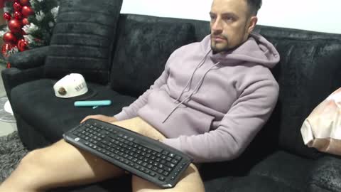 ..................................................................................................onlyfans i am mathew online show from December 25, 1:10 am