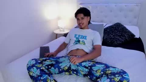 Mathew online show from September 18, 6:43 pm