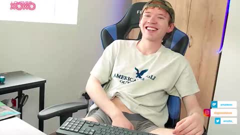 Snapshot of mathwx_ chatting on October 28, 3:25 pm Alejandro Alex online show from October 28, 3:25 pm