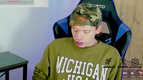 Snapshot of mathwx_ chatting on November 28, 11:35 am Alejandro Alex online show from November 28, 11:35 am