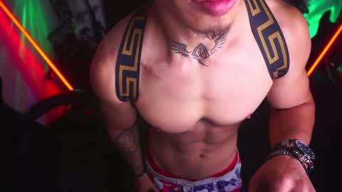 Snapshot of matiusdf chatting on December 15, 2:54 pm matius online show from December 15, 2:54 pm