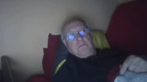 Snapshot of matricule4246 chatting on March 2, 8:40 pm joyaam79 online show from March 2, 8:40 pm