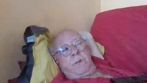 Snapshot of matricule4246 chatting on October 22, 11:21 am joyaam79 online show from October 22, 11:21 am