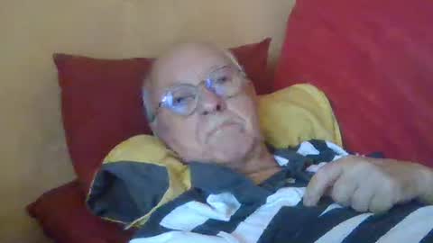 Snapshot of matricule4246 chatting on November 16, 9:48 am joyaam79 online show from November 16, 9:48 am