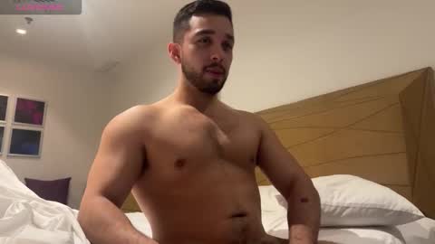 Snapshot of matt_artim chatting on October 17, 5:21 am The Matt Leon online show from October 17, 5:21 am