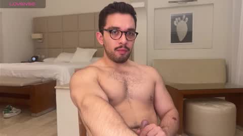 Snapshot of matt_artim chatting on November 14, 1:04 am The Matt Leon online show from November 14, 1:04 am