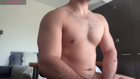 Snapshot of matt_artim chatting on January 6, 6:22 pm The Matt Leon online show from January 6, 6:22 pm