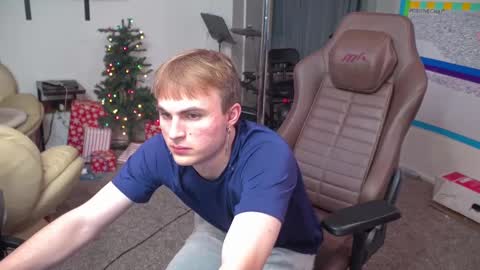 Matt Cash online show from December 17, 2:12 am