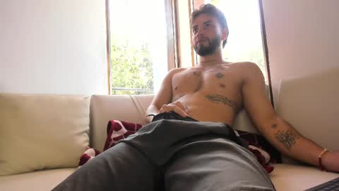 mattdevon7 online show from March 31, 3:23 pm