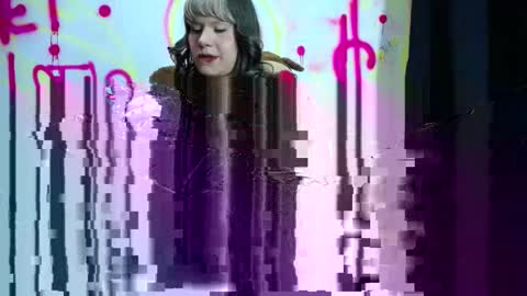 Snapshot of matteldoll_xxx chatting on October 19, 1:28 am matteldoll xxx online show from October 19, 1:28 am