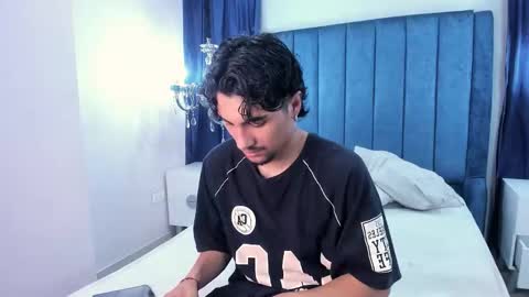 Snapshot of mattfiore chatting on November 7, 11:54 am mattfiore online show from November 7, 11:54 am