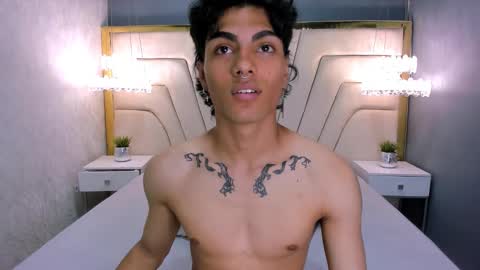 Snapshot of mattfiore chatting on November 28, 6:43 pm mattfiore online show from November 28, 6:43 pm