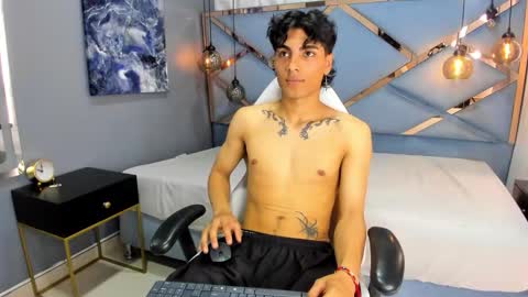 Snapshot of mattfiore chatting on November 29, 6:44 pm mattfiore online show from November 29, 6:44 pm