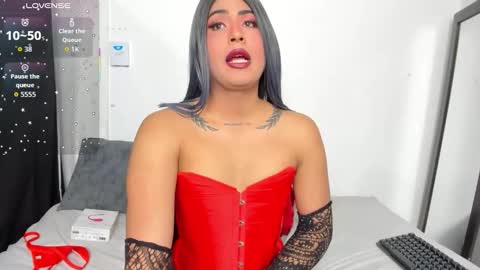 Snapshot of matthew_gill chatting on October 5, 10:07 pm matthewlatinc online show from October 5, 10:07 pm