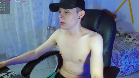 Snapshot of matthewboy_ chatting on December 11, 7:09 am MatthewBoy online show from December 11, 7:09 am