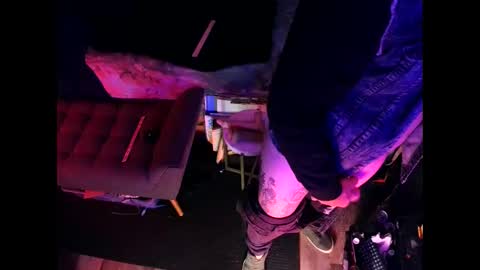 Snapshot of mattiedee369 chatting on October 28, 2:20 pm mattiedee369 online show from October 28, 2:20 pm