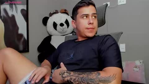 Snapshot of mattiwsmorris_ chatting on September 11, 4:40 pm mattiwsmorris_ online show from September 11, 4:40 pm